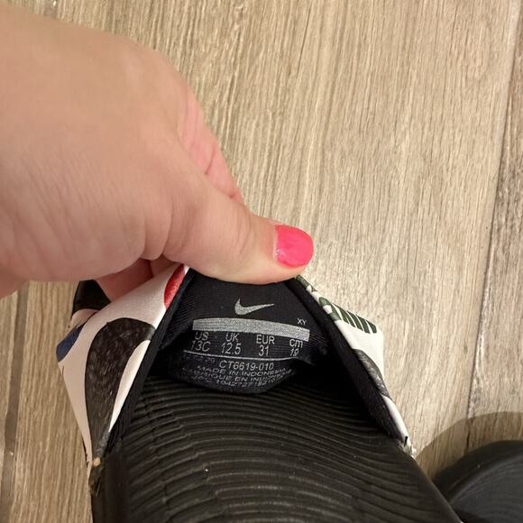 Nike Kids Colorful Slides - Picture 6 of 8